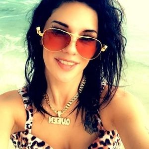 Meet your Posher, Angel